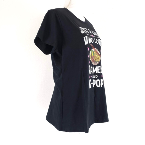 Just a Girl Who Loves Ramen and K-Pop SIZE L Womens Short Sleeve Black T-shirt - Picture 3 of 9
